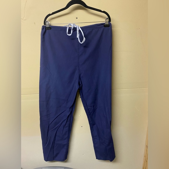 2/$30⚡️- SCRUBS | Men’s Scrubs size large - Picture 3 of 4